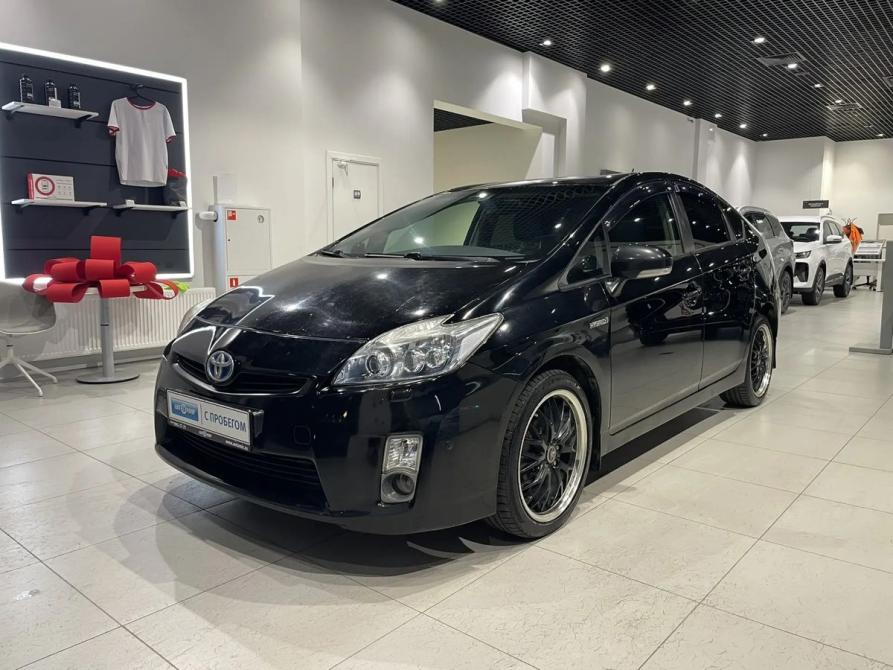 Toyota Prius III (XW30) Москва  - изображение 1