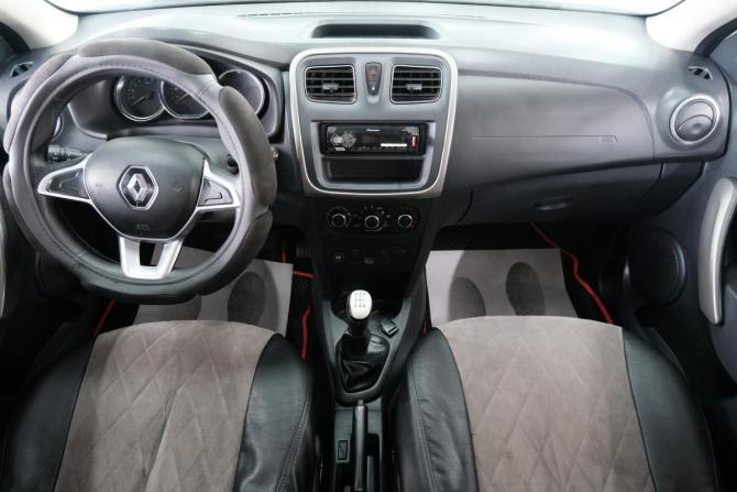 Renault Logan II Рестайлинг с пробегом 2021 года, цена 749 000 рублей, 268000 км, седан, Автокод Объявления