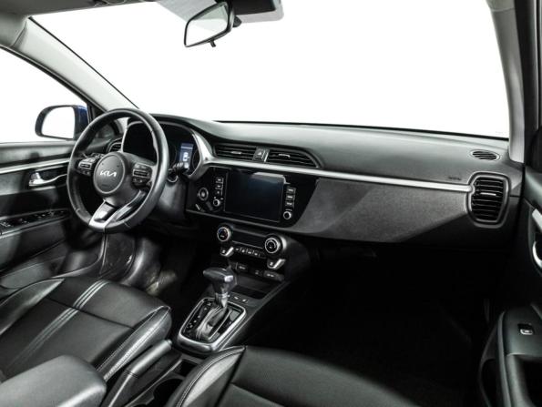 Kia Rio IV Рестайлинг с пробегом 2021 года, цена 1 829 585 рублей, 49942 км, седан, Автокод Объявления