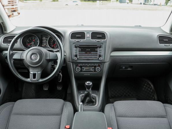 Volkswagen Golf VI с пробегом 2012 года, цена 999 000 рублей, 128100 км, хэтчбек, Автокод Объявления