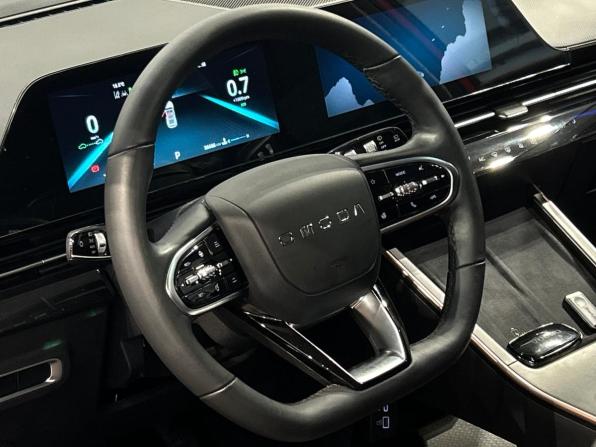 Omoda C5 I с пробегом 2024 года, цена 1 699 000 рублей, 26666 км, внедорожник, Автокод Объявления