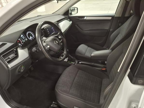 Skoda Rapid II с пробегом 2020 года, цена 1 692 000 рублей, 128885 км, лифтбек, Автокод Объявления