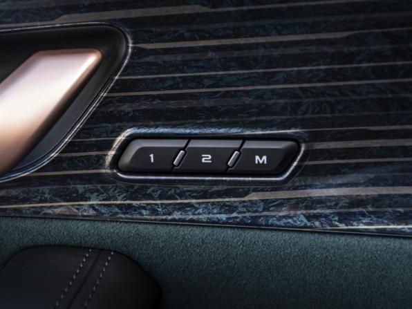 Geely Monjaro I с пробегом 2023 года, цена 3 210 000 рублей, 28500 км, внедорожник, Автокод Объявления