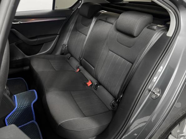 Skoda Octavia III (A7) Рестайлинг с пробегом 2017 года, цена 2 098 900 рублей, 167090 км, лифтбек, Автокод Объявления