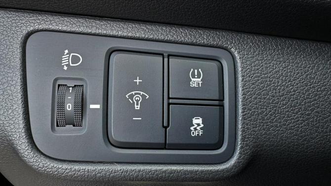 Hyundai Solaris II Рестайлинг с пробегом 2021 года, цена 1 895 000 рублей, 52097 км, седан, Автокод Объявления