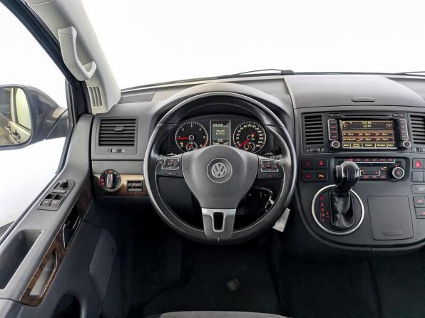 Volkswagen Multivan T5 Рестайлинг с пробегом 2012 года, цена 2 850 000 рублей, 122609 км, минивэн, Автокод Объявления