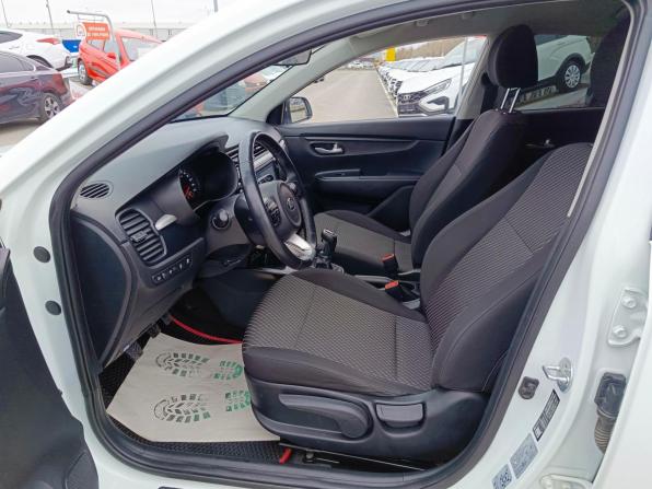 Kia Rio IV с пробегом 2018 года, цена 1 189 995 рублей, 119433 км, седан, Автокод Объявления