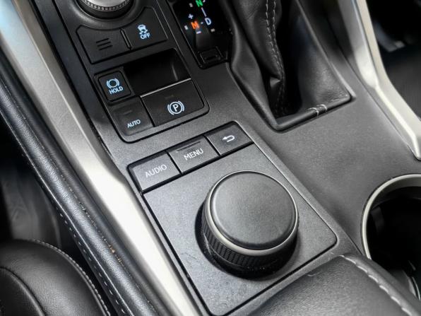 Lexus NX I с пробегом 2015 года, цена 3 400 000 рублей, 100247 км, внедорожник, Автокод Объявления