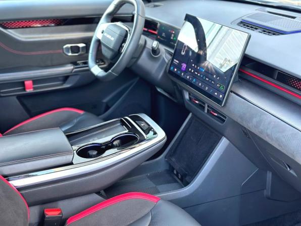 JETOUR DASHING I с пробегом 2023 года, цена 1 890 000 рублей, 49000 км, внедорожник, Автокод Объявления