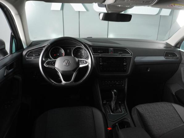 Volkswagen Tiguan II Рестайлинг с пробегом 2021 года, цена 2 969 000 рублей, 64819 км, внедорожник, Автокод Объявления