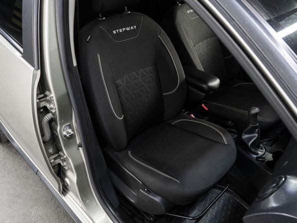 Renault Sandero II Рестайлинг с пробегом 2020 года, цена 1 090 000 рублей, 82250 км, хэтчбек, Автокод Объявления