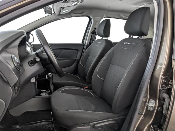 Renault Sandero II Рестайлинг с пробегом 2020 года, цена 1 020 000 рублей, 76881 км, хэтчбек, Автокод Объявления