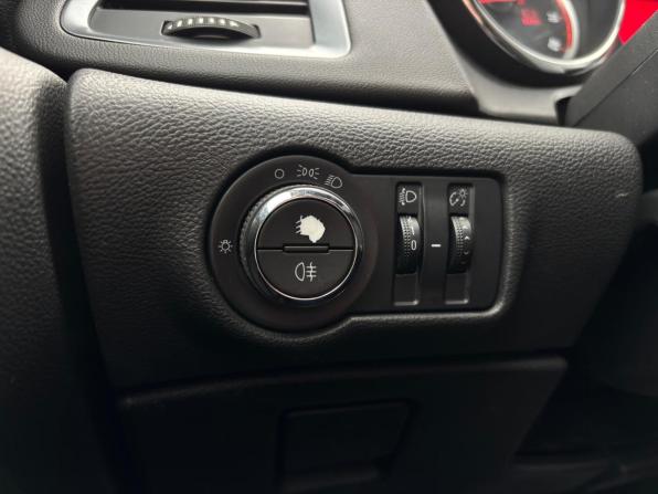 Opel Astra J Рестайлинг с пробегом 2012 года, цена 740 000 рублей, 118801 км, хэтчбек, Автокод Объявления