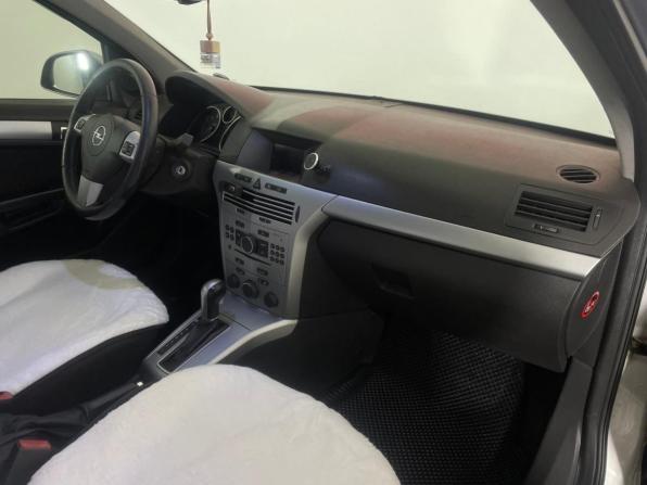 Opel Astra H Рестайлинг с пробегом 2010 года, цена 470 000 рублей, 301581 км, универсал, Автокод Объявления