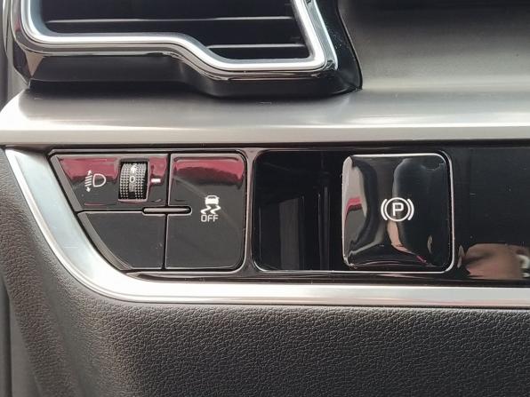 Kia Sportage V с пробегом 2022 года, цена 3 700 000 рублей, 57258 км, внедорожник, Автокод Объявления