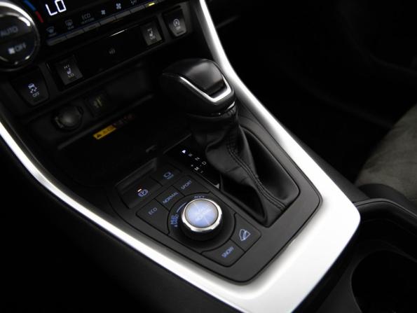 Toyota RAV4 V (XA50) с пробегом 2024 года, цена 3 999 000 рублей, 34590 км, внедорожник, Автокод Объявления