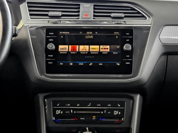Volkswagen Tiguan II Рестайлинг с пробегом 2021 года, цена 3 650 000 рублей, 62212 км, внедорожник, Автокод Объявления