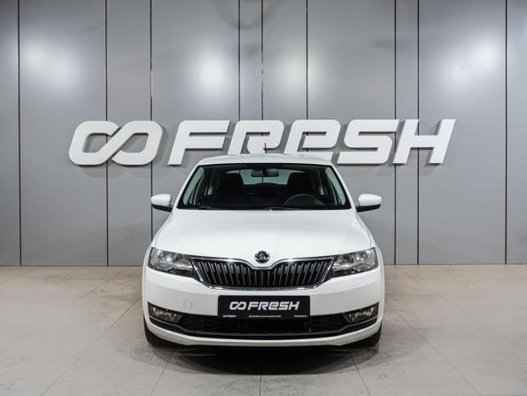 Skoda Rapid I Рестайлинг с пробегом 2019 года, цена 1 369 000 рублей, 83512 км, лифтбек, Автокод Объявления