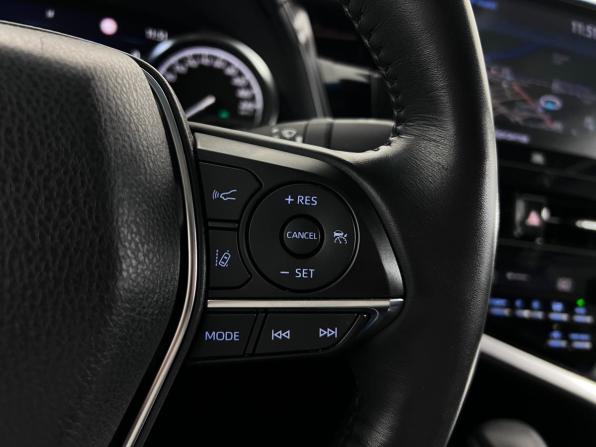 Toyota Camry VIII (XV70) Рестайлинг с пробегом 2021 года, цена 3 350 000 рублей, 55614 км, седан, Автокод Объявления