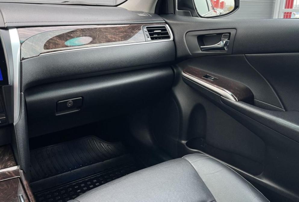 Toyota Camry VII (XV50) Рестайлинг Красноярск  - изображение 16