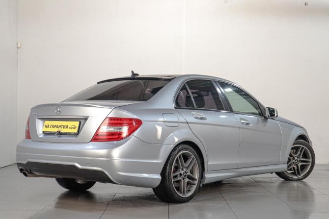 Mercedes-Benz C-Класс III (W204) Рестайлинг с пробегом 2013 года, цена 1 729 000 рублей, 291210 км, седан, Автокод Объявления