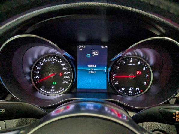 Mercedes-Benz C-Класс IV (W205) Рестайлинг с пробегом 2019 года, цена 2 600 000 рублей, 127233 км, седан, Автокод Объявления
