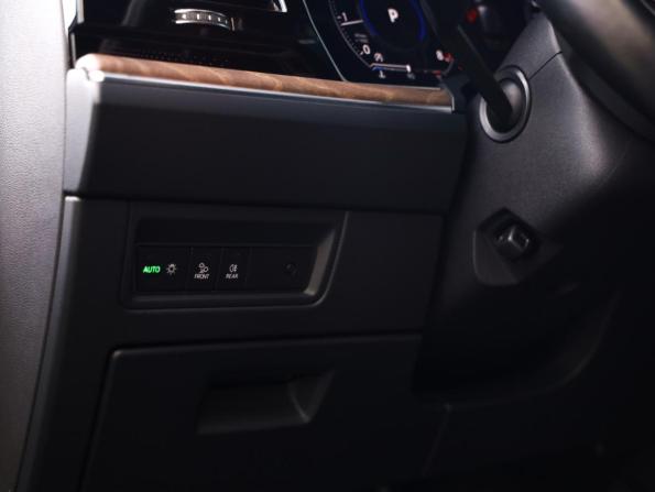 Volkswagen Touareg III с пробегом 2020 года, цена 5 199 000 рублей, 52000 км, внедорожник, Автокод Объявления