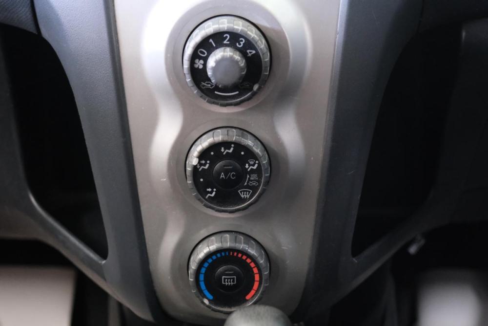 Toyota Vitz II (XP90) Омск  - изображение 14