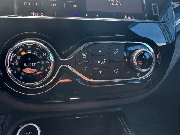 Renault Kaptur I Рестайлинг с пробегом 2021 года, цена 1 821 000 рублей, 72256 км, внедорожник, Автокод Объявления