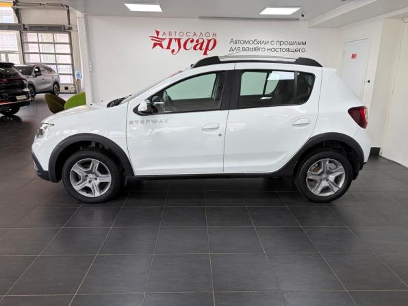 Renault Sandero II Рестайлинг с пробегом 2019 года, цена 1 118 000 рублей, 105072 км, хэтчбек, Автокод Объявления