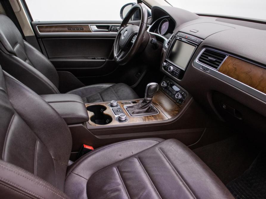 Volkswagen Touareg II Рестайлинг Москва  - изображение 10