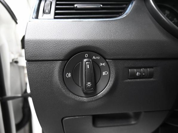 Skoda Octavia III (A7) с пробегом 2014 года, цена 975 000 рублей, 155534 км, лифтбек, Автокод Объявления