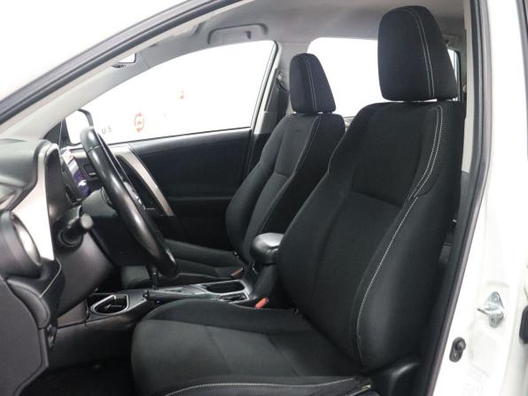 Toyota RAV4 IV (XA40) Рестайлинг с пробегом 2018 года, цена 1 569 000 рублей, 200000 км, внедорожник, Автокод Объявления