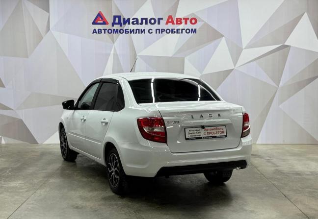 Lada (ВАЗ) Granta I Рестайлинг с пробегом 2024 года, цена 700 000 рублей, 31936 км, седан, Автокод Объявления