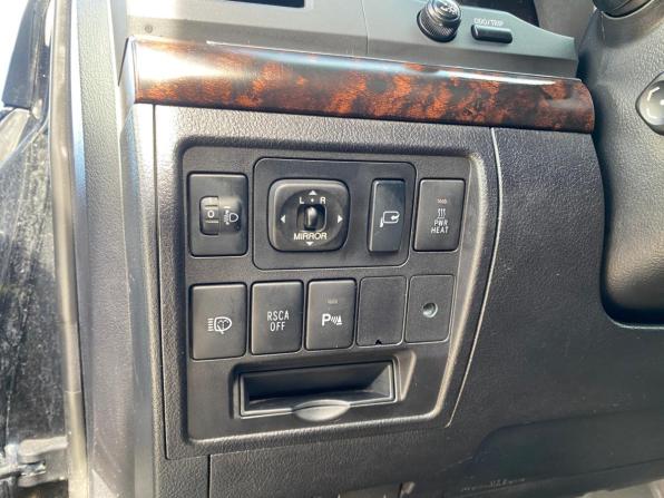 Toyota Land Cruiser 200 Series с пробегом 2011 года, цена 2 980 000 рублей, 249922 км, внедорожник, Автокод Объявления