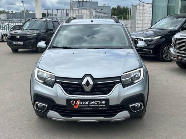 Renault Sandero II Рестайлинг с пробегом 2021 года, цена 1 450 000 рублей, 11200 км, хэтчбек, Автокод Объявления