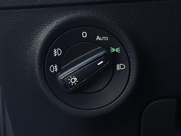 Skoda Karoq I с пробегом 2021 года, цена 2 250 000 рублей, 58810 км, внедорожник, Автокод Объявления