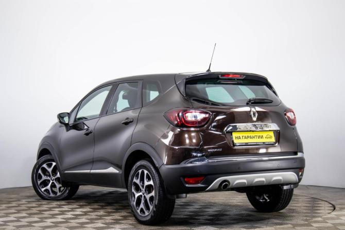 Renault Kaptur I с пробегом 2018 года, цена 1 359 000 рублей, 157000 км, внедорожник, Автокод Объявления