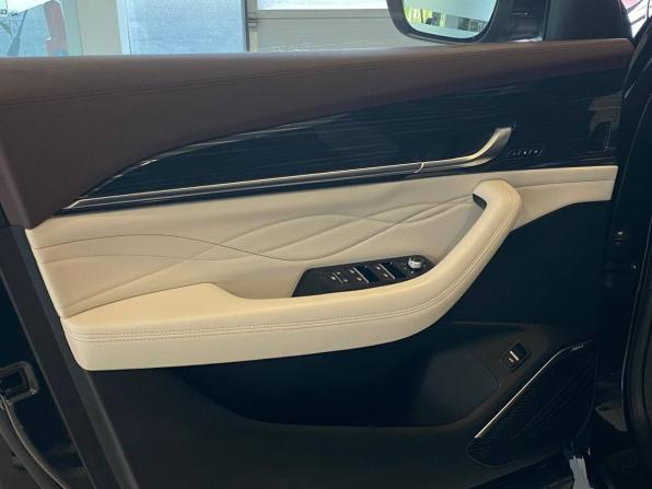 Geely Monjaro I с пробегом 2023 года, цена 2 957 000 рублей, 89585 км, внедорожник, Автокод Объявления