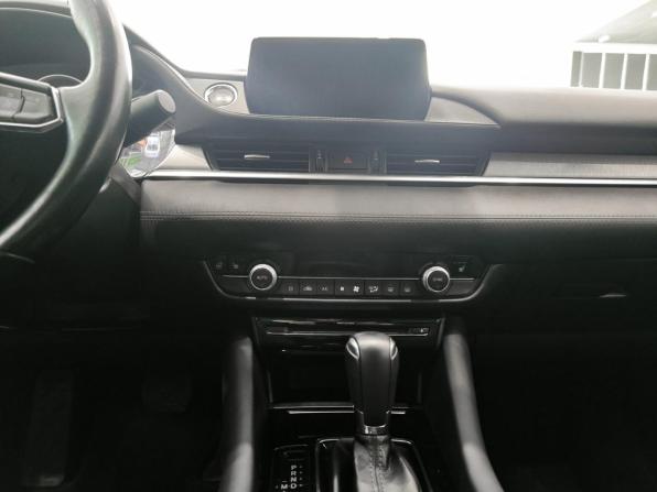 Mazda 6 III (GJ) Рестайлинг 2 с пробегом 2021 года, цена 2 780 000 рублей, 31000 км, седан, Автокод Объявления