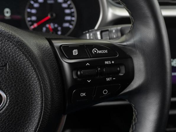 Kia Rio IV Рестайлинг с пробегом 2020 года, цена 1 819 000 рублей, 131000 км, хэтчбек, Автокод Объявления