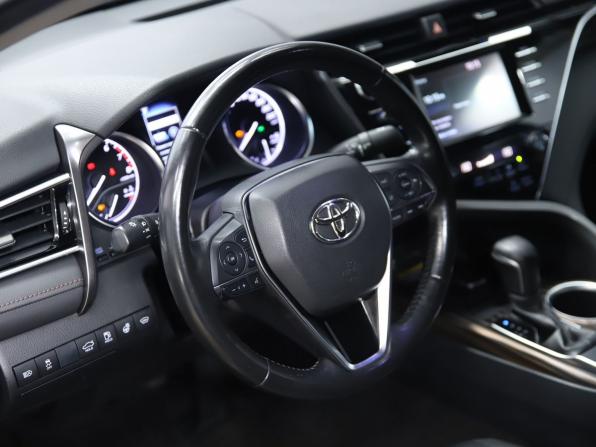Toyota Camry VIII (XV70) с пробегом 2019 года, цена 2 850 000 рублей, 83637 км, седан, Автокод Объявления