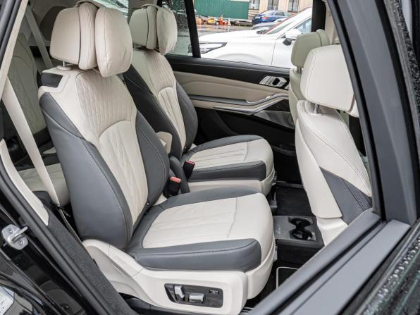 BMW X7 I (G07) Рестайлинг с пробегом 2024 года, цена 19 350 000 рублей, 11218 км, внедорожник, Автокод Объявления