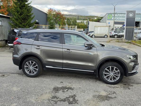 Geely Atlas Pro с пробегом 2023 года, цена 2 249 000 рублей, 28200 км, внедорожник, Автокод Объявления
