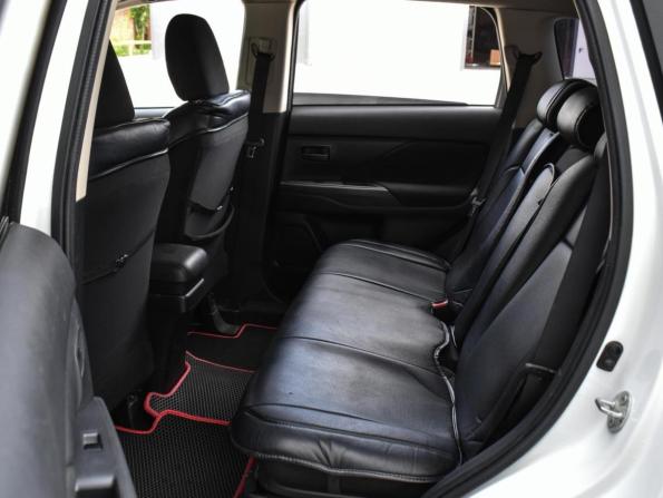 Mitsubishi Outlander III Рестайлинг с пробегом 2014 года, цена 1 279 000 рублей, 204375 км, внедорожник, Автокод Объявления