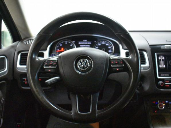 Volkswagen Touareg II с пробегом 2011 года, цена 1 749 000 рублей, 288888 км, внедорожник, Автокод Объявления