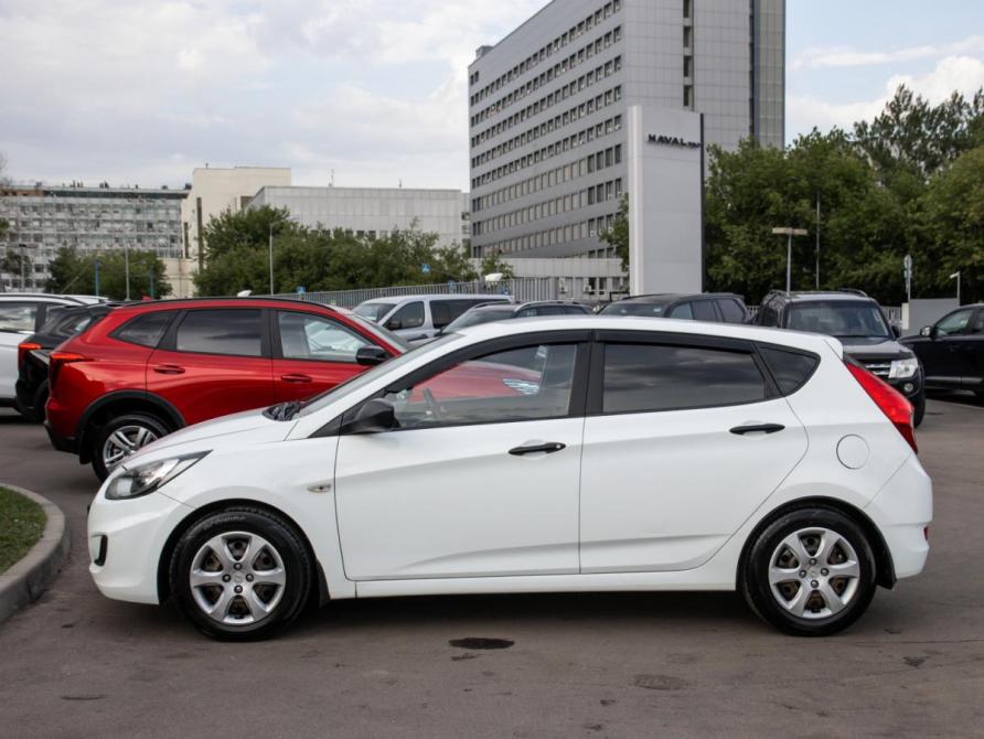 Hyundai Solaris I Москва  - изображение 7