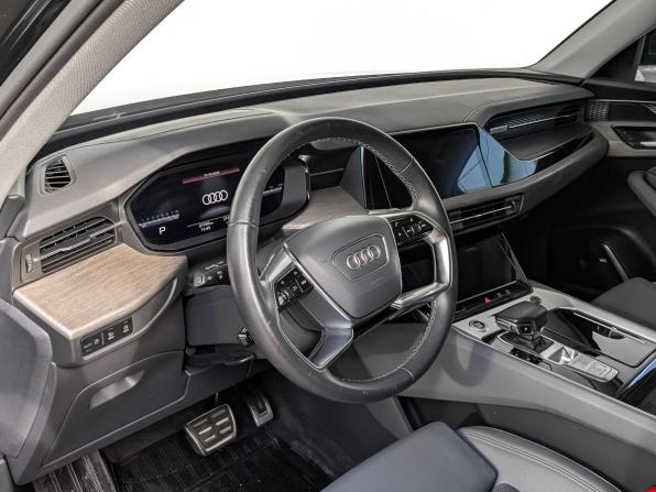 Audi Q6 с пробегом 2023 года, цена 6 750 000 рублей, 38000 км, внедорожник, Автокод Объявления