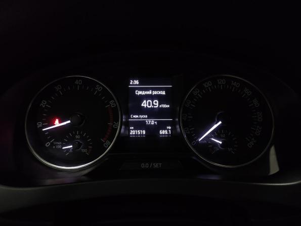 Skoda Rapid I Рестайлинг с пробегом 2017 года, цена 1 050 000 рублей, 201517 км, лифтбек, Автокод Объявления
