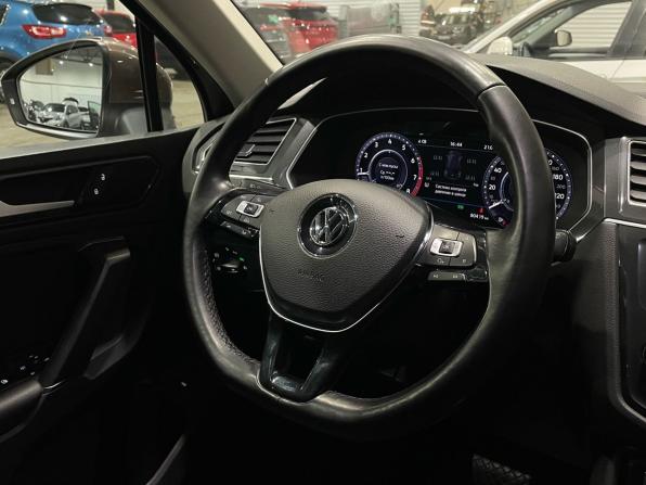Volkswagen Tiguan II с пробегом 2017 года, цена 2 474 000 рублей, 80416 км, внедорожник, Автокод Объявления
